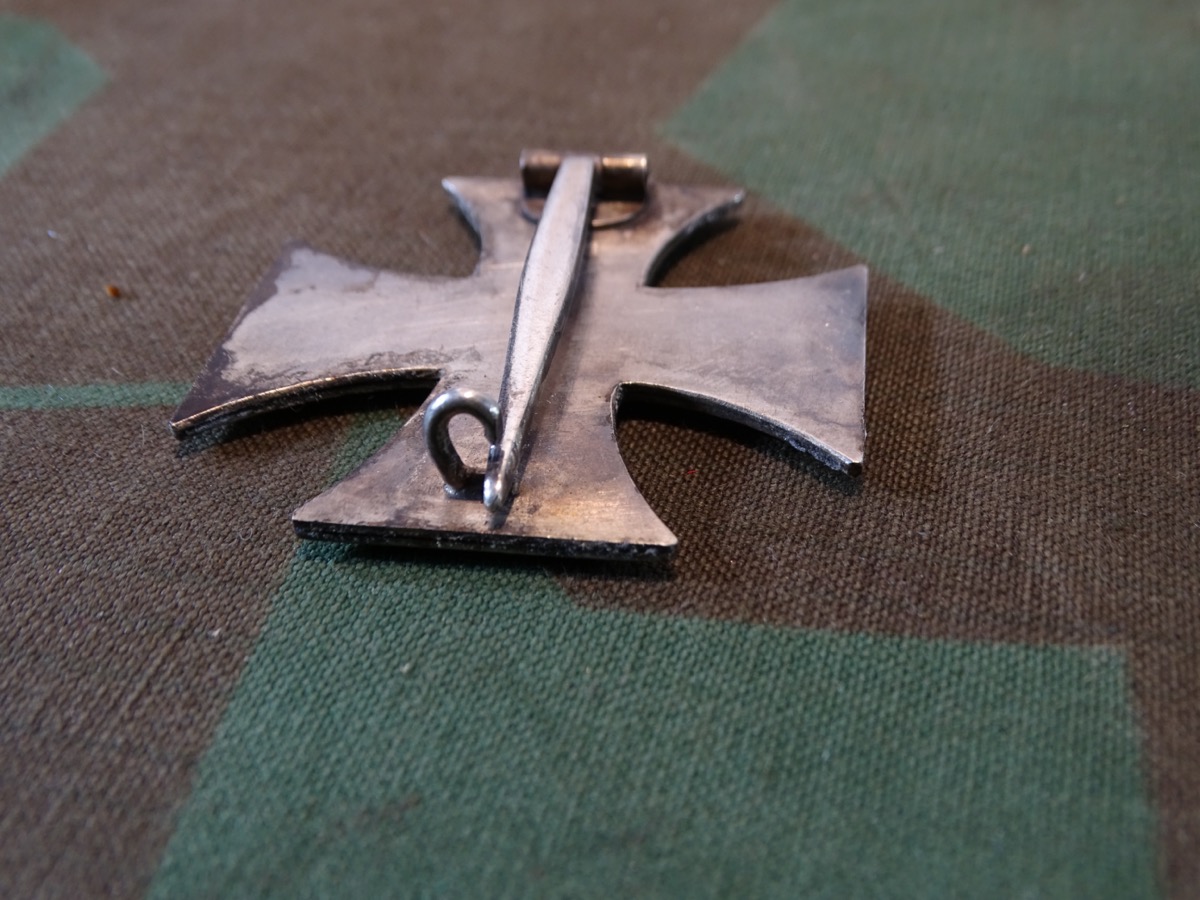 Eisernes Kreuz 1. Klasse 1939, Ausführung 1914/ Schinklelform,  Deumer, Eisenkern, mit Weitze Rechnung