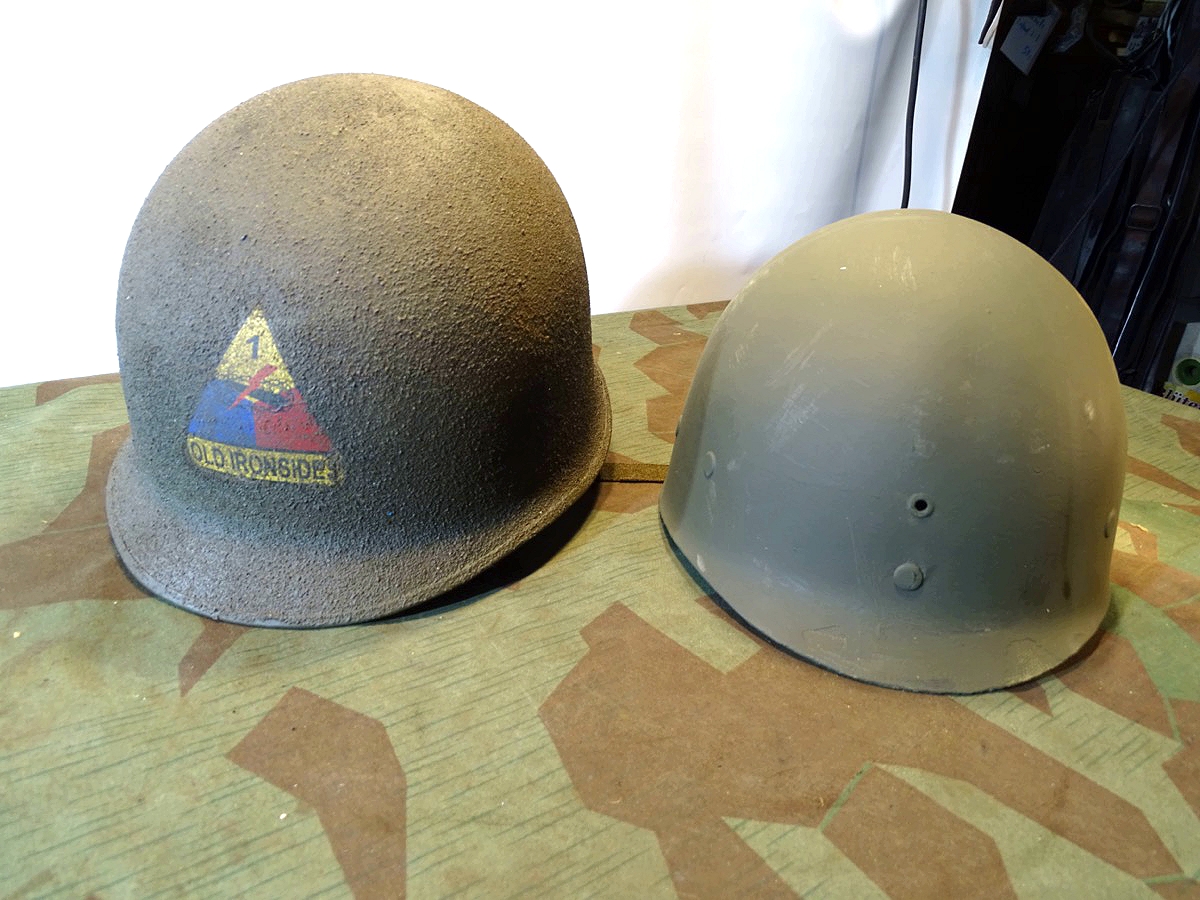 US Stahlhelm 2. Weltkrieg Modell  1944. "Old Ironsides" neu lackiert. 