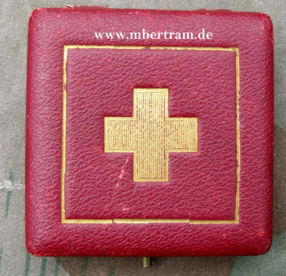 Med. u. Etui, d. Roten Kreuzes des Herzogtums Coburg 1917