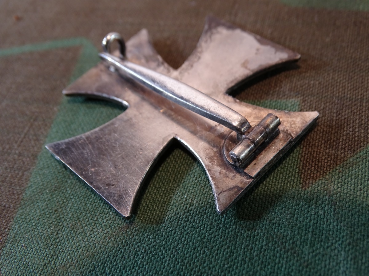 Eisernes Kreuz 1. Klasse 1939, Ausführung 1914/ Schinklelform,  Deumer, Eisenkern, mit Weitze Rechnung