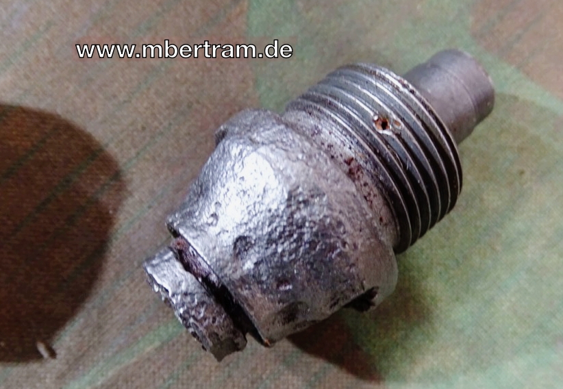 Wehrmacht Deko Sturmgeschütz Panzer Granate 7,5cm KWK 40 mit Hülse, Bodenzünder und Zündschraube