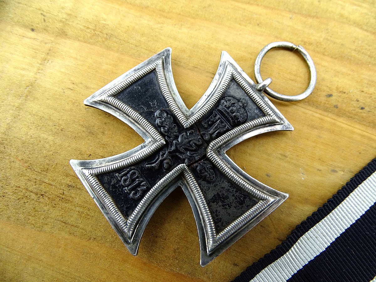 Eisernes Kreuz 2. Klasse 1914, Eisenkern mit Bruchstelle, Ring mit Hersteller Marke MM ?