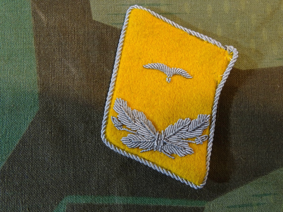 Kragenspiegel Leutnant der Luftwaffe. Fliegende Truppe u. Fallschirmjäger