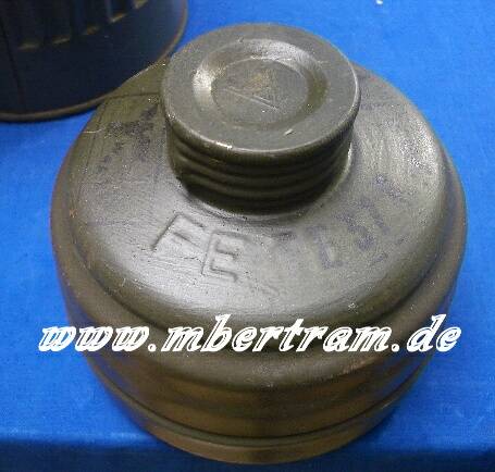 GASMASKE "AUER RL1/38/3" BLECHDOSE, HOHER DECKEL