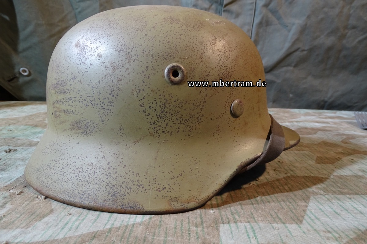 Kriegsmarine Tropen Stahlhelm M40 mit Adler Emblem