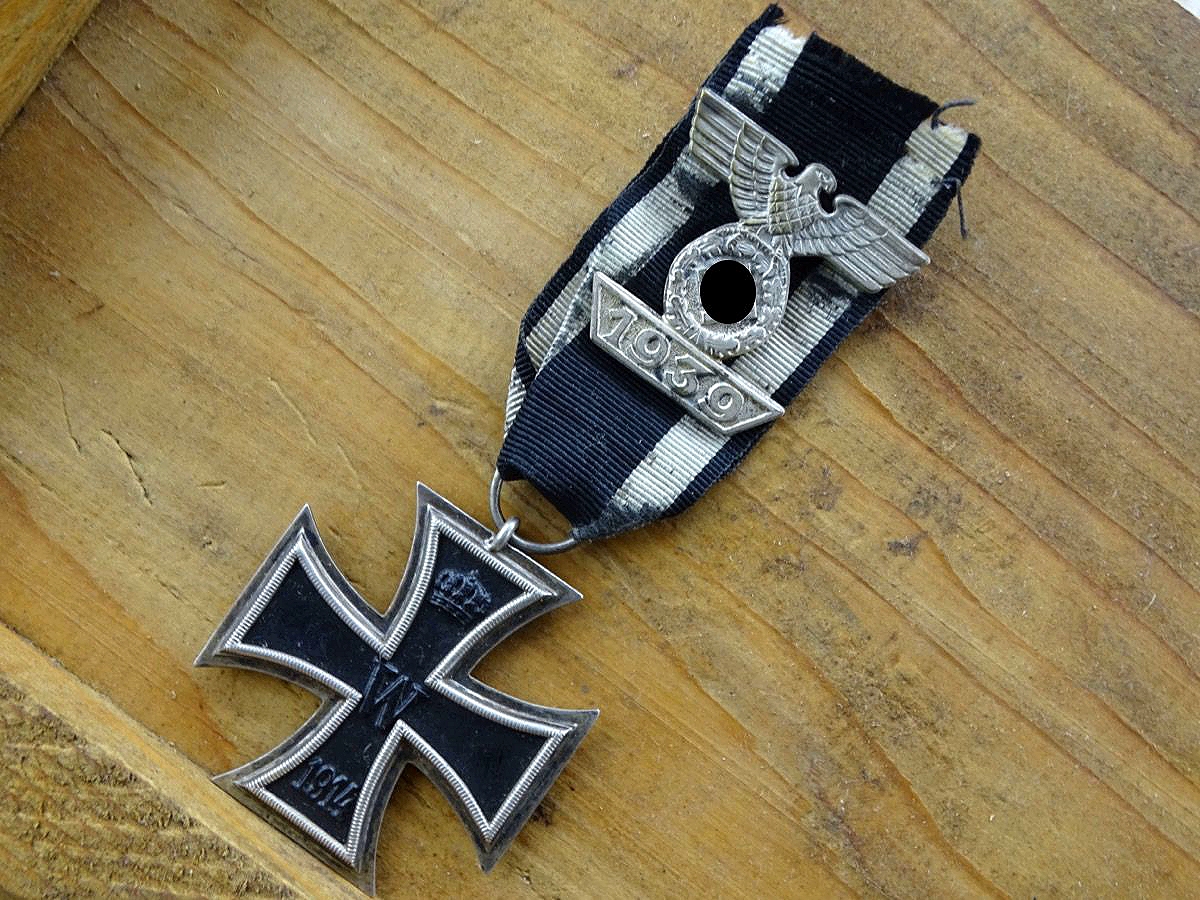 Eisernes Kreuz 2. Klasse 1914, Hst.: SW, mit Wiederholungsspange 1939 , 2 Splinte