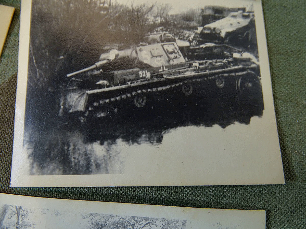 6 Wehrmachtsfotos vom Einsatz, davon 5 Panzer- / Panzerspähwagenfotos , Großdeutschland ? 