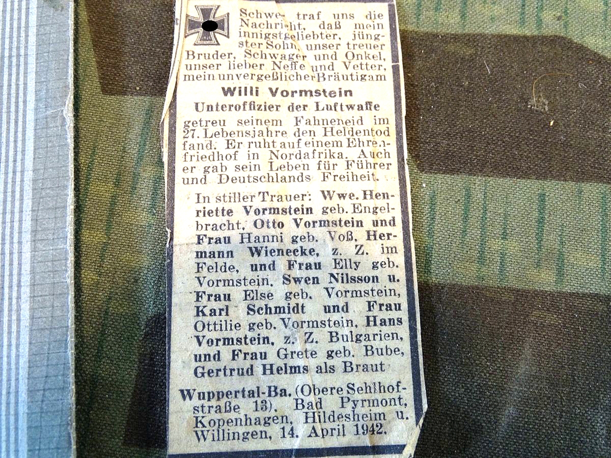 Luftwaffe Wehrpass und Todesanzeige Unteroffizier W.Vormstein, Stuka Geschwader 3 , gefallen in Afrika. 