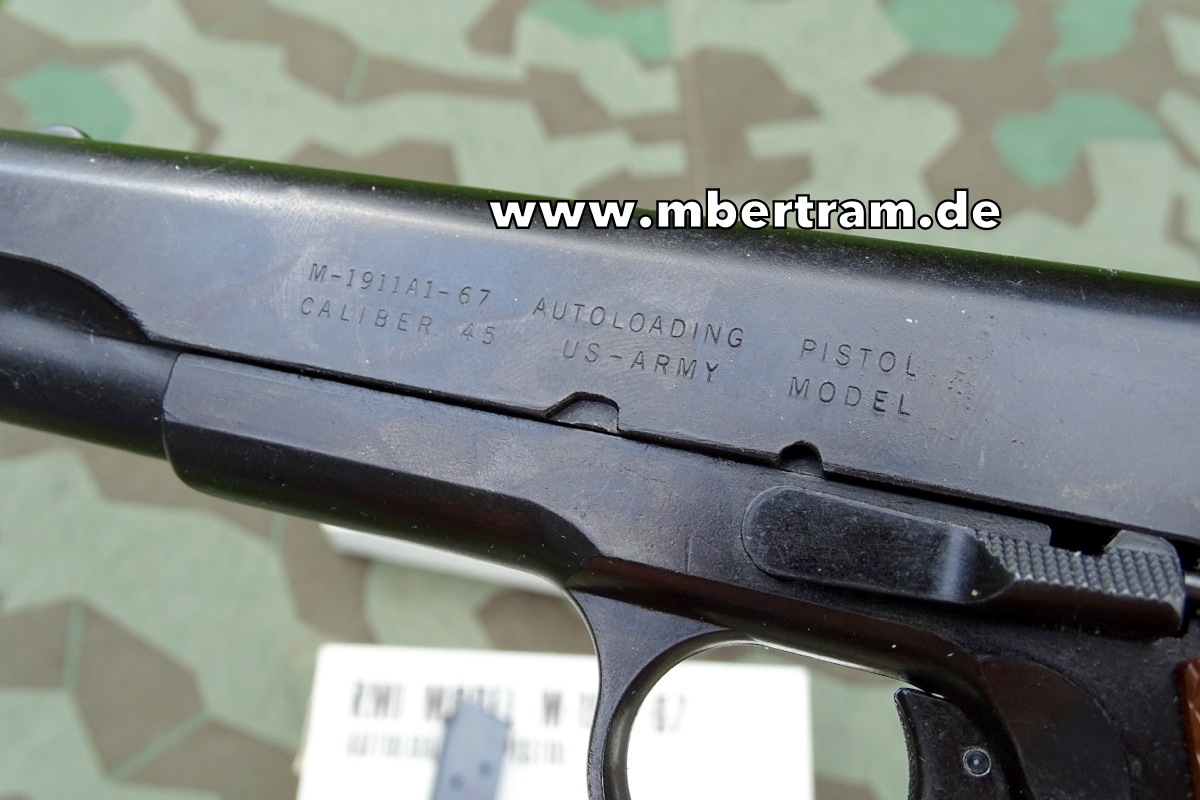 US Militär Colt Gouvernment M 1911, 1:1 Modellwaffe aus Metall, Hst.: RMI