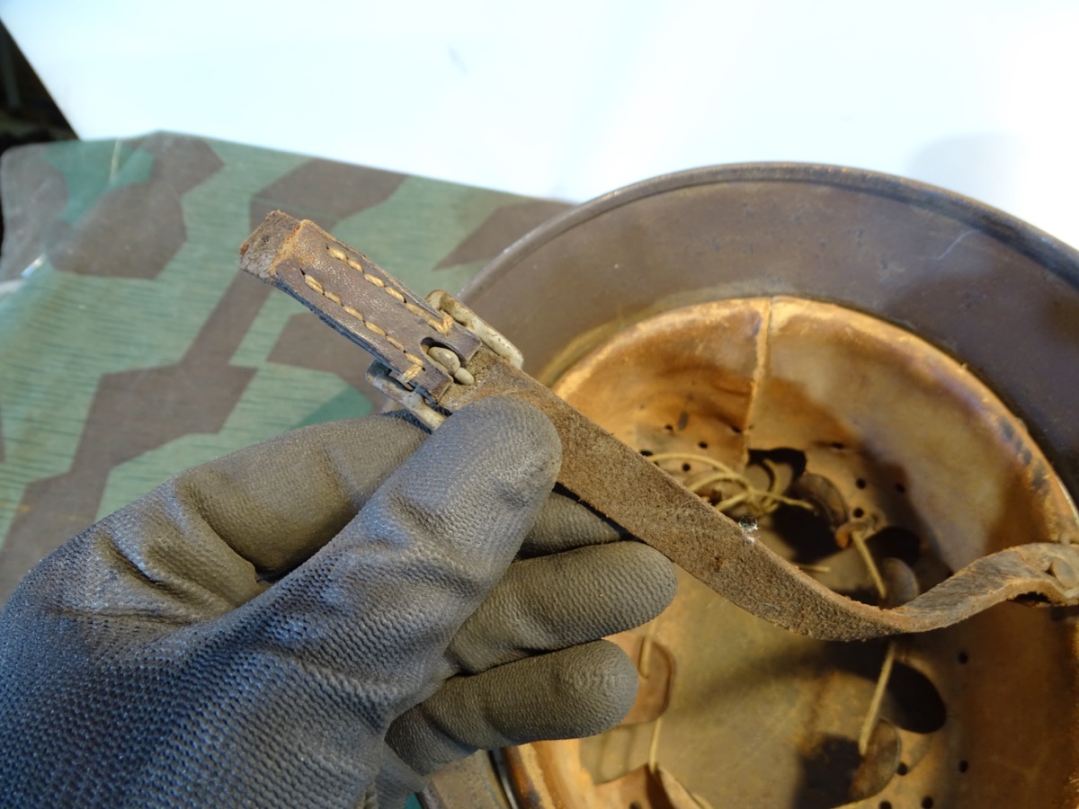 Luftwaffen Stahlhelm Mod. 40 mit Adler Wappen