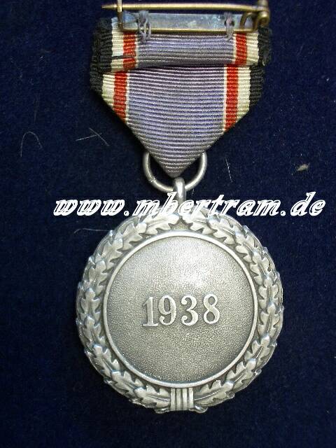 Medaille " Für Verdienste im Luftschutz 1938 "Alu. Mit Band