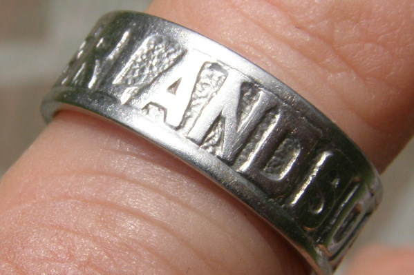 Patriotischer Fingerring, Aufschrift " Vaterlands Dank 1914"