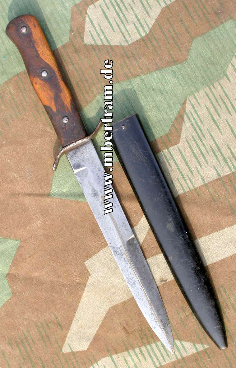 Grabendolch/ Infanterie Kampfmesser 42 mit LW Abnahme