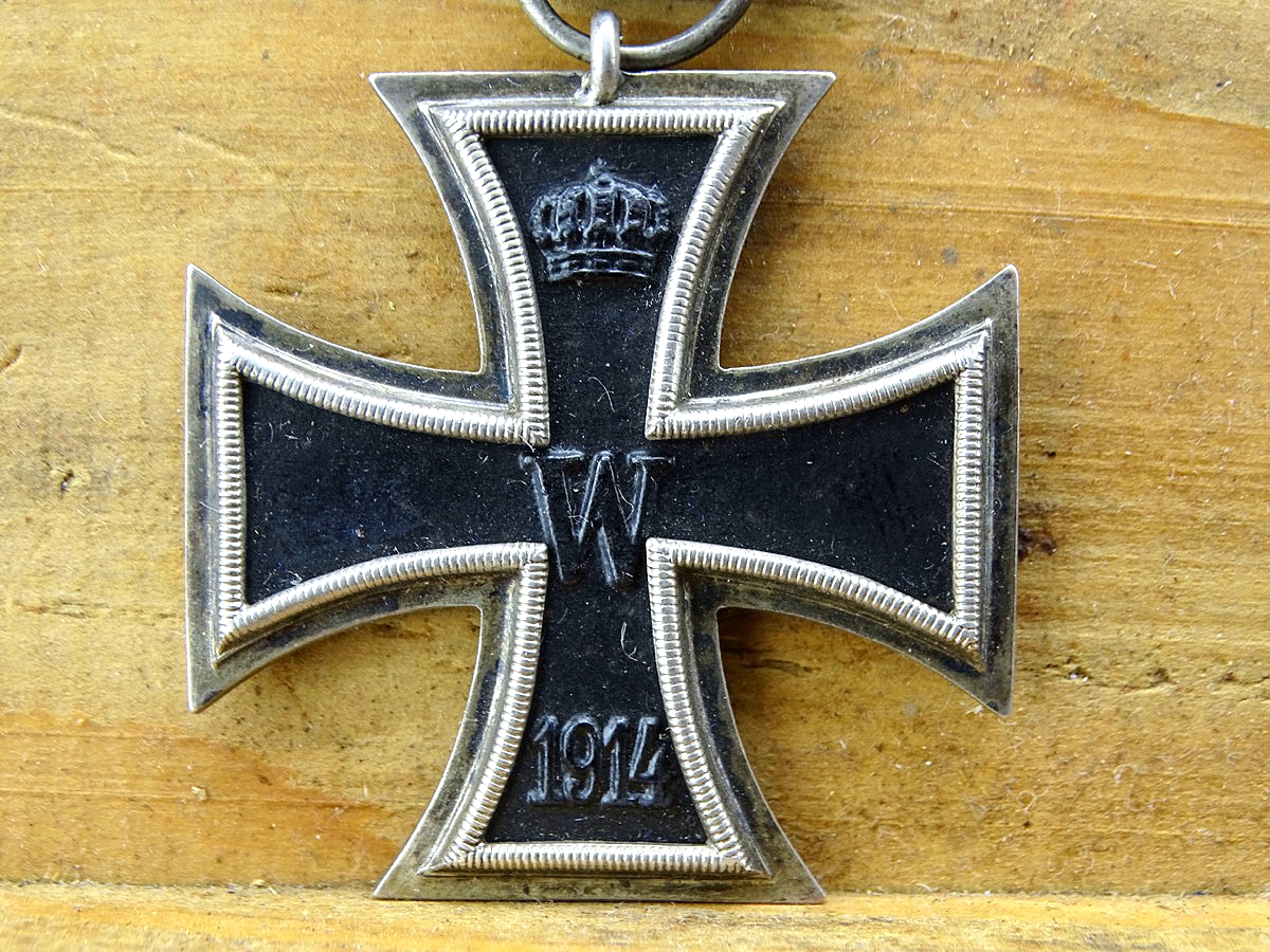 Eisernes Kreuz 2. Klasse 1914, Hst.: SW, mit Wiederholungsspange 1939 , 2 Splinte