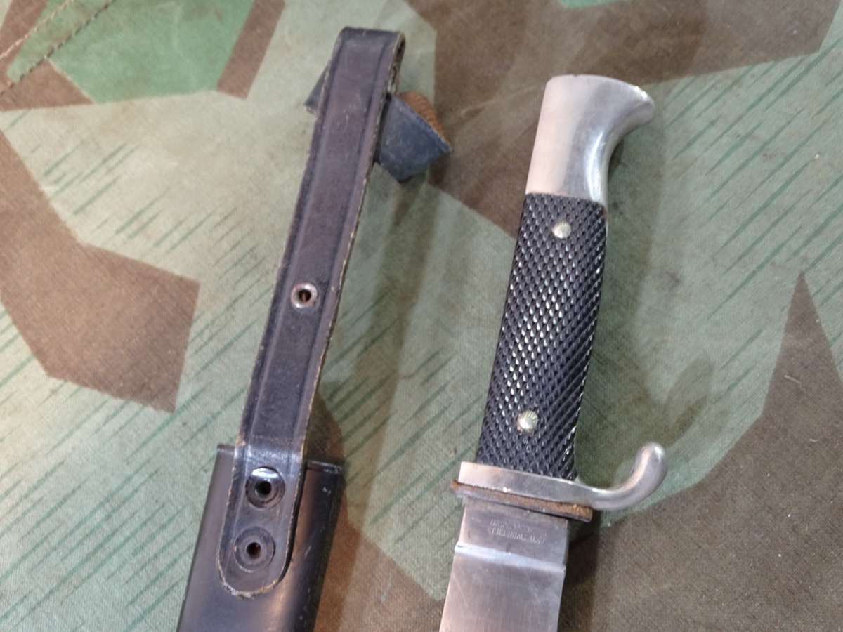 Replik : HJ Messer / HJ Dolch mit Griffemblem. Herstellermarke Othello- Anton Wingen Jr. Solingen 