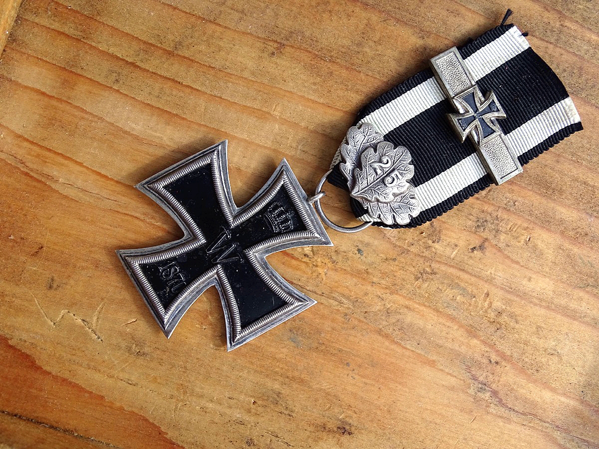 Eisernes Kreuz 2. Klasse 1870,  Eisenkern,  Band mit Spangen 25 und 1914, Bichlmaier Expertise