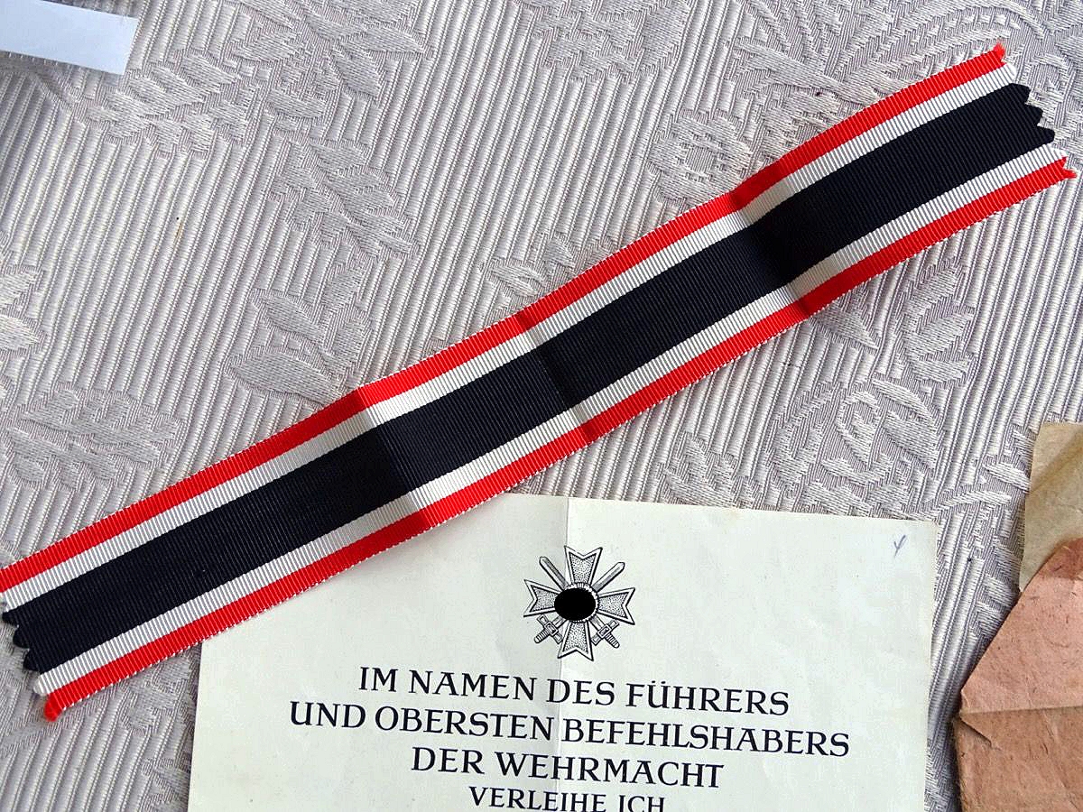 Kriegsverdienstkreuz 1939, 2. Klasse mit Urkunde und Tüte, Sonderführer (G) Feldeisenbahnmaschienenabt. 3