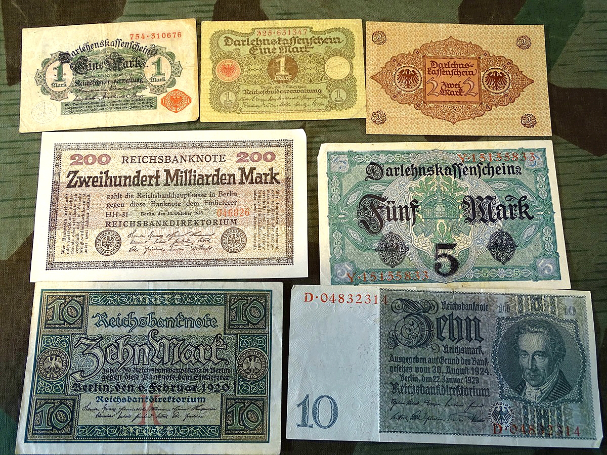 42 Banknoten und Dahrlehnskassenscheine 20er Jahre mit Geldbörse 1 Reichsmark- 200 Milliarden Reichsmark  