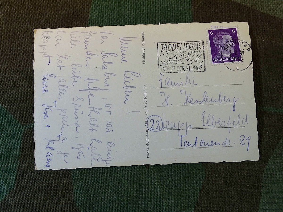 Propaganda Postkarte Hitler mit kleinem Mädel, gelaufen, 1944, Stempel "Jagdflieger das Gebot der Stunde"