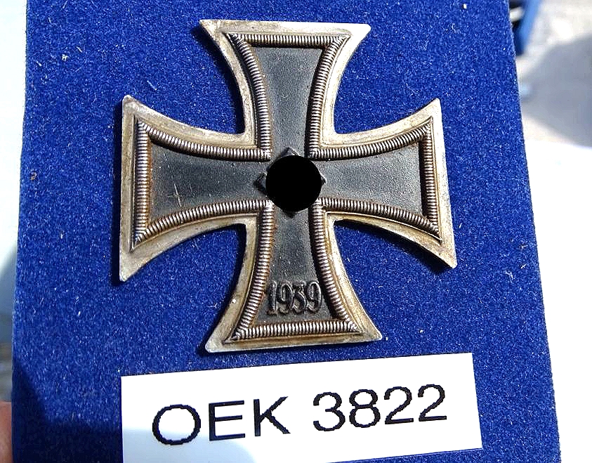 Eisernes Kreuz 1. Klasse 1939, Ausführung 1914/ Schinklelform,  Deumer, Eisenkern, mit Weitze Rechnung