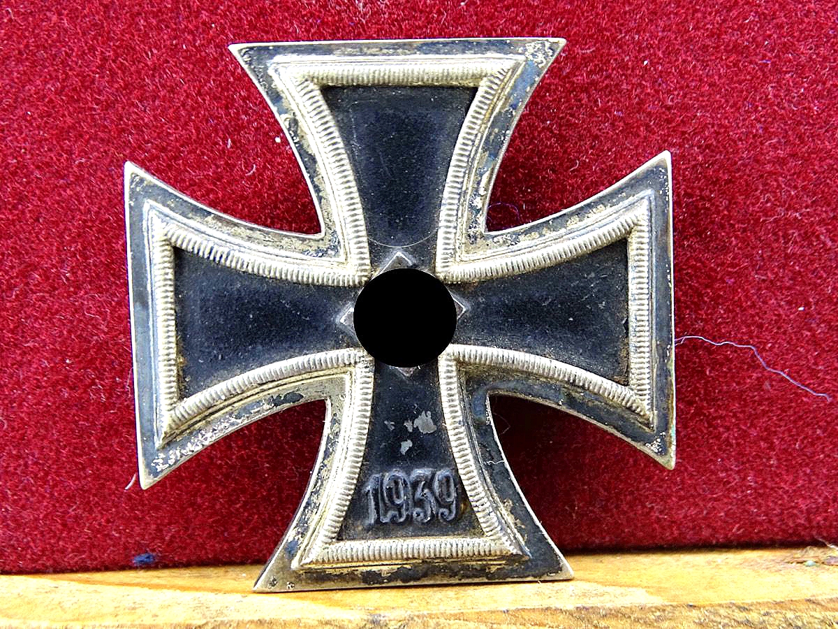 Eisernes Kreuz 1939, 1. Klasse , Wächtler & Lange, Weitze Expertise , Gegenhaken fehlt. 