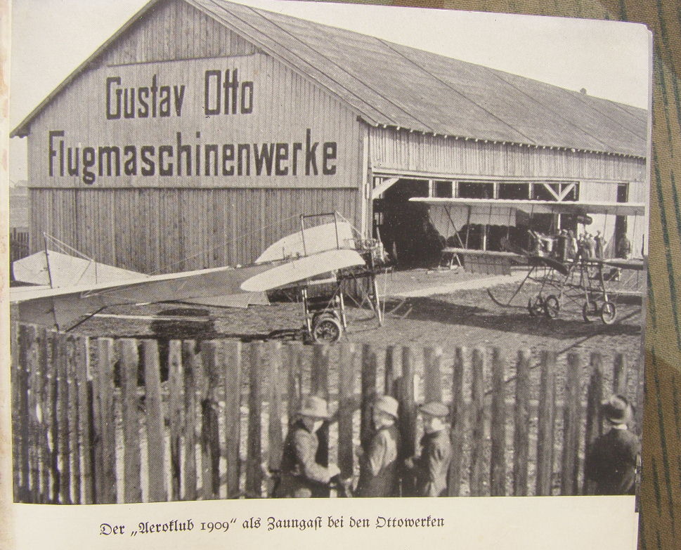 Udet, E., Mein Fliegerleben, 1935, 184 Seiten, mit Abb.