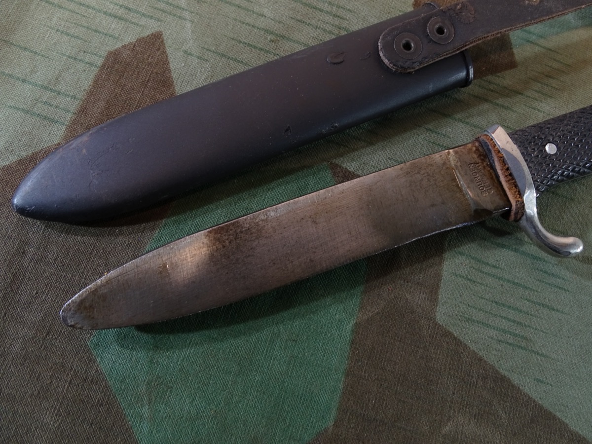 Replik : HJ Messer / HJ Dolch mit Griffemblem.  Solingen Germany